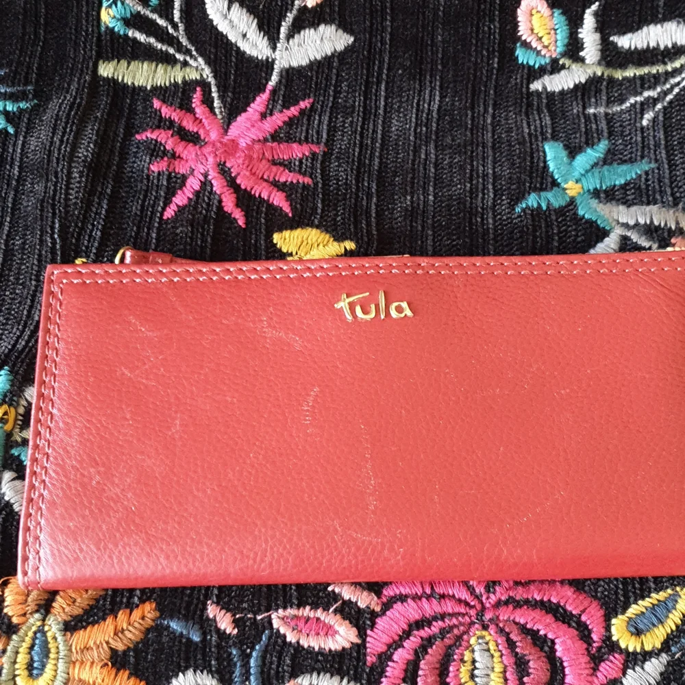 Tula (Radley) two tone Red and beige slim wallet - Picture 4 of 5